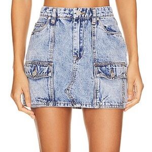 Blank NYC Mini Jean Skirt NWT size 24